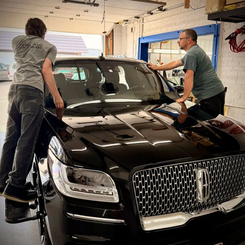 Windshield-Replacement-01